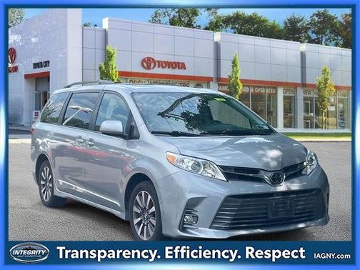 2018 Toyota Sienna XLE Premium