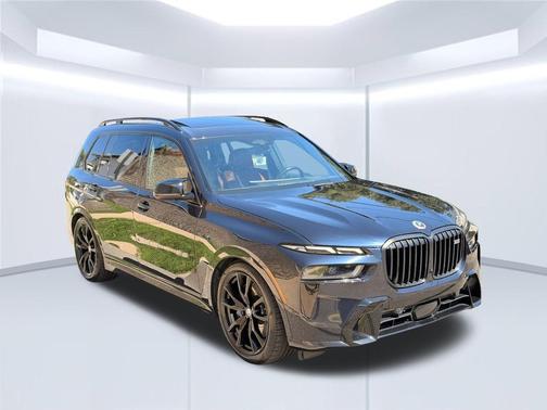 Carbon Black Metallic 2023 BMW X7 M60i