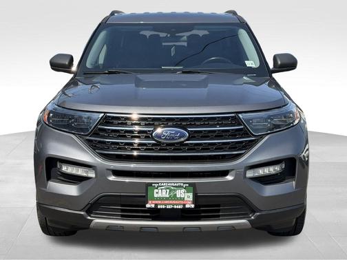 Gray Metallic 2021 Ford Explorer XLT