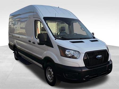 2022 Ford Transit-250 Base