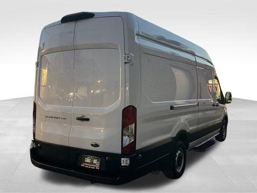 2022 Ford Transit-250 Base