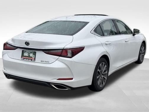 2022 Lexus ES 350 Base