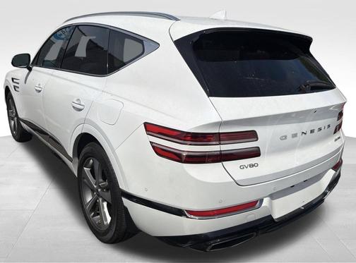Uyuni White 2023 Genesis GV80 3.5T