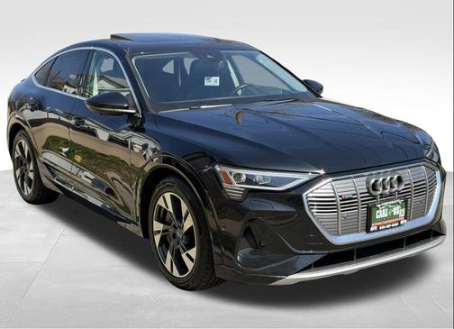 Black Metallic 2021 Audi e-tron Sportback Prestige