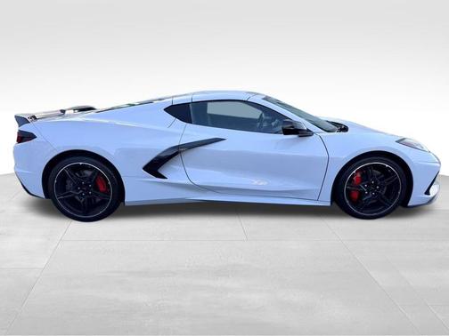 Ceramic Matrix Gray Metallic 2024 Chevrolet Corvette Stingray w/2LT
