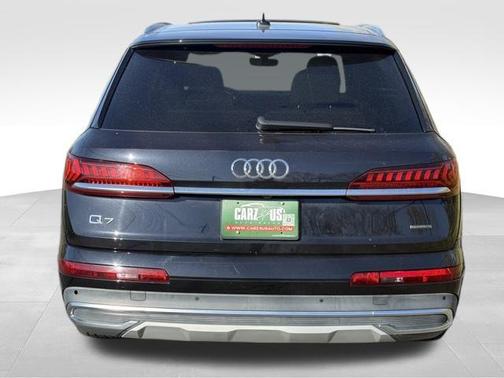 2021 Audi Q7 45 Premium
