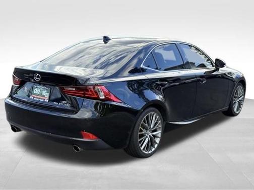 2016 Lexus IS 300 Base