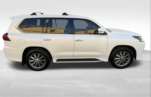 2016 Lexus LX 570 Base