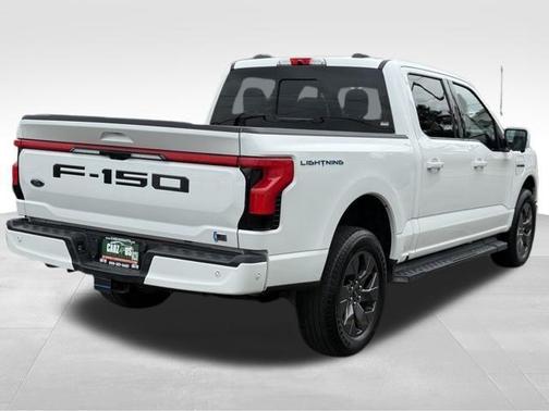 2022 Ford F-150 Lightning LARIAT