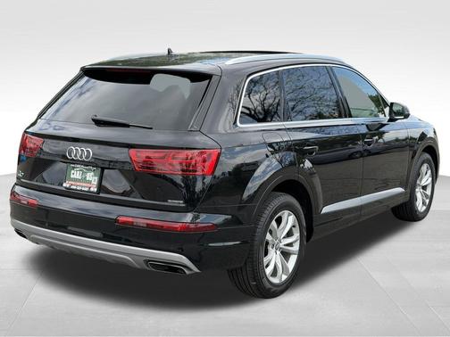 Orca Black Metallic 2019 Audi Q7 45 Premium