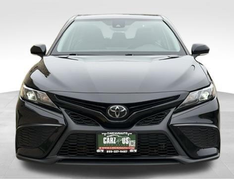 Midnight Black Metallic 2023 Toyota Camry SE