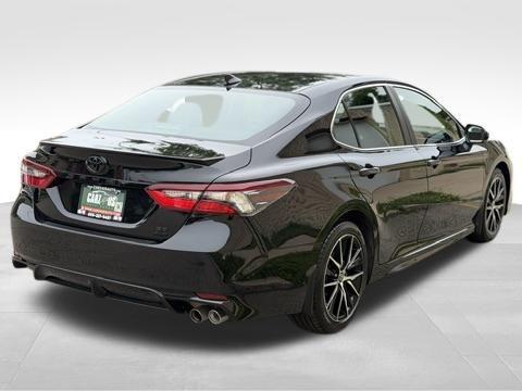 Midnight Black Metallic 2023 Toyota Camry SE