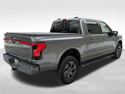 2022 Ford F-150 Lightning LARIAT