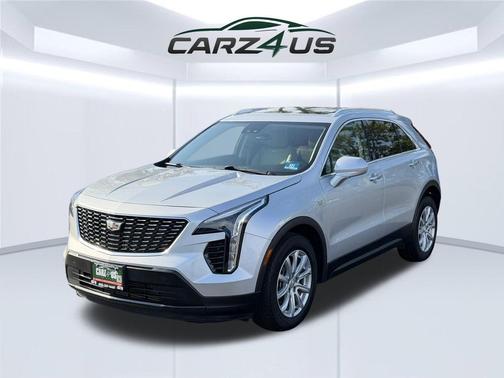 Radiant Silver Metallic 2021 Cadillac XT4 Luxury