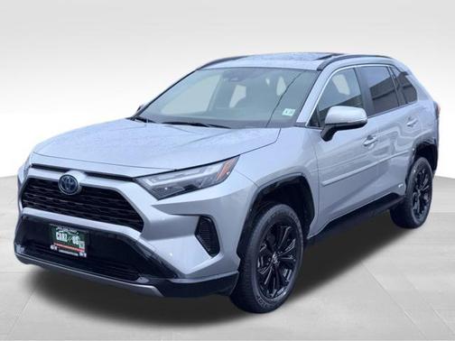 2022 Toyota RAV4 Hybrid SE