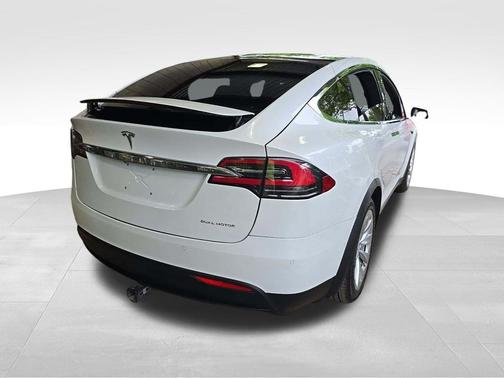 White 2020 Tesla Model X Long Range Dual Motor All-Wheel Drive