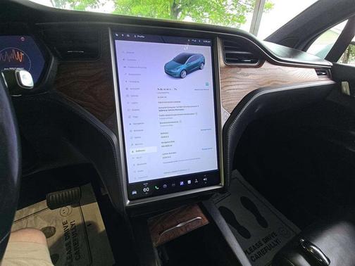 White 2020 Tesla Model X Long Range Dual Motor All-Wheel Drive