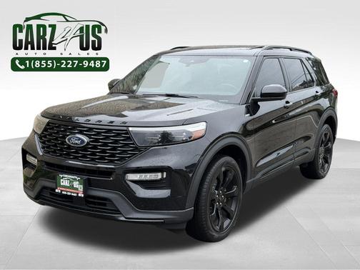 Black Metallic 2023 Ford Explorer ST-Line
