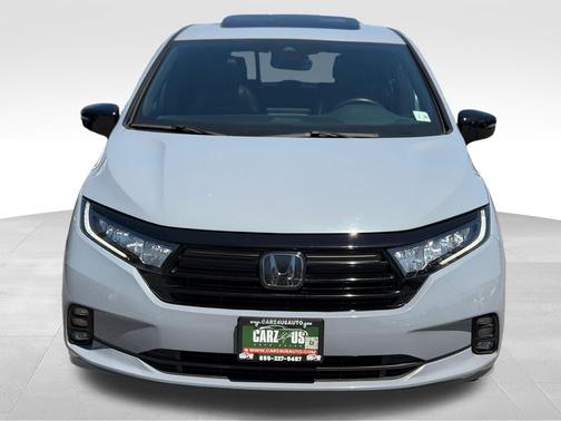 Sonic Gray Pearl 2023 Honda Odyssey Sport