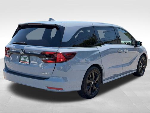 Sonic Gray Pearl 2023 Honda Odyssey Sport