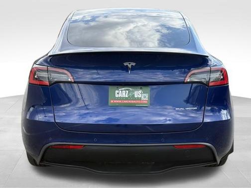 2021 Tesla Model Y Long Range Dual Motor All-Wheel Drive