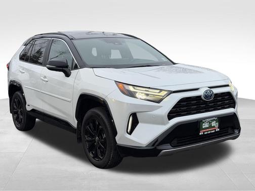 2024 Toyota RAV4 Hybrid SE