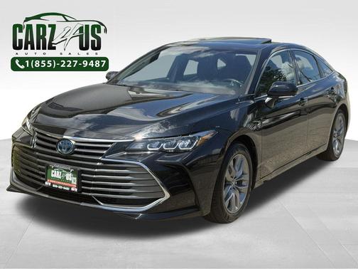 Midnight Black Metallic 2019 Toyota Avalon Hybrid XLE Plus Sedan