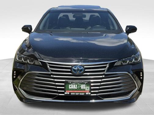 Midnight Black Metallic 2019 Toyota Avalon Hybrid XLE Plus