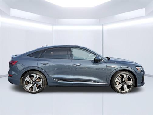 Blue Metallic 2021 Audi e-tron Sportback Prestige