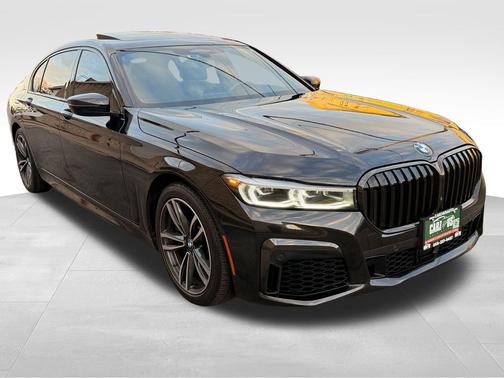 2021 BMW 750 i xDrive