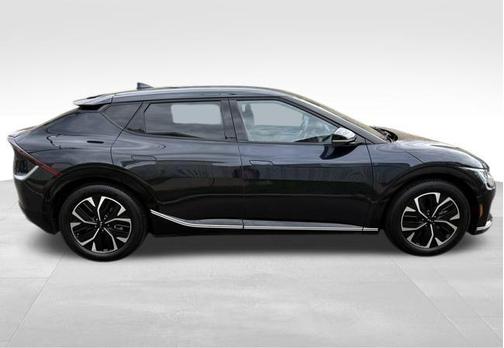 2022 Kia EV6 Wind