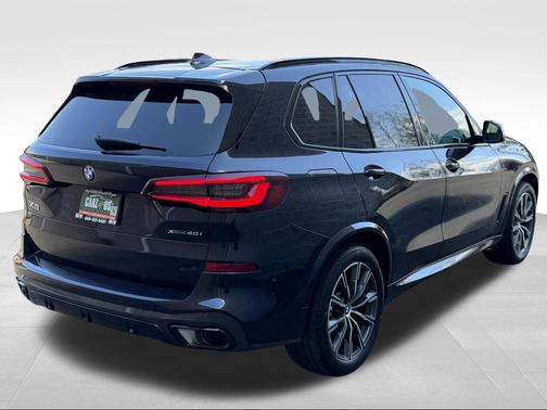 Carbon Black Metallic 2023 BMW X5 xDrive40i
