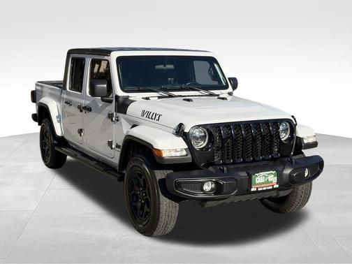 Bright White Clearcoat 2022 Jeep Gladiator Willys 4x4