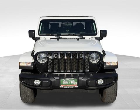 Bright White Clearcoat 2022 Jeep Gladiator Willys 4x4