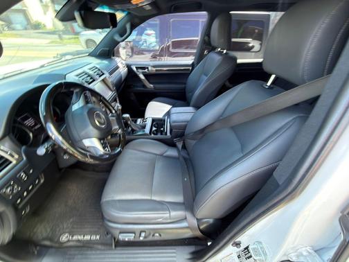 Starfire Pearl 2021 Lexus GX 460 Premium
