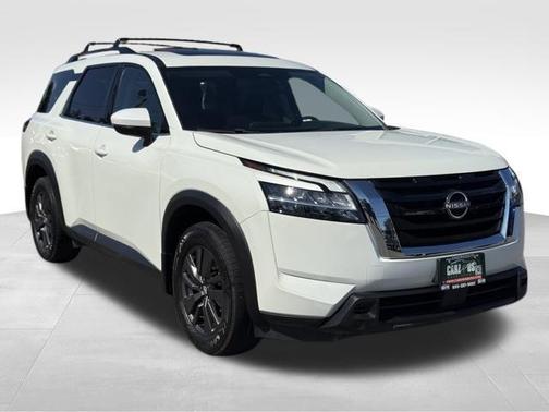 2022 Nissan Pathfinder SV 4WD