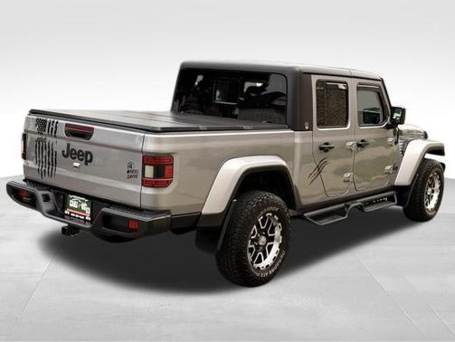 Billet Silver Metallic Clearcoat 2021 Jeep Gladiator Willys 4x4