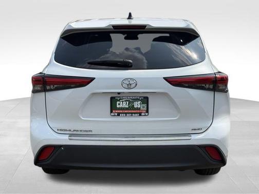 2022 Toyota Highlander L