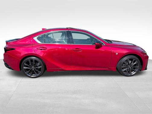Infrared 2023 Lexus IS 350 F Sport