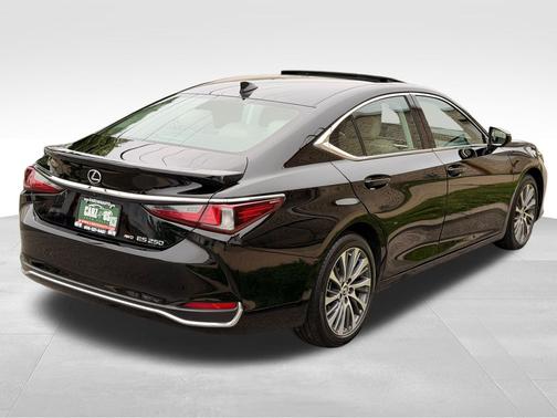 Obsidian 2021 Lexus ES 250 Base