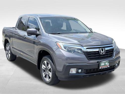 Modern Steel Metallic 2018 Honda Ridgeline RTL