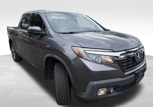 Modern Steel Metallic 2018 Honda Ridgeline RTL