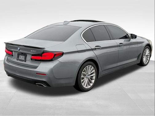 2023 BMW 530 i xDrive