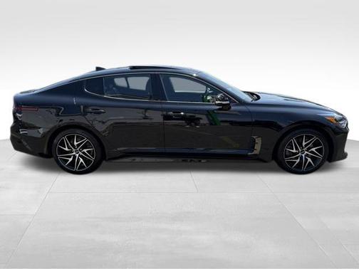 2022 Kia Stinger GT-Line
