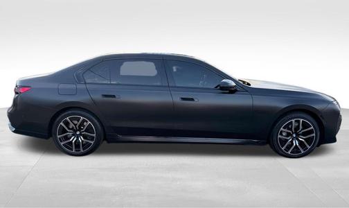 Black Sapphire Metallic 2023 BMW 760 i xDrive