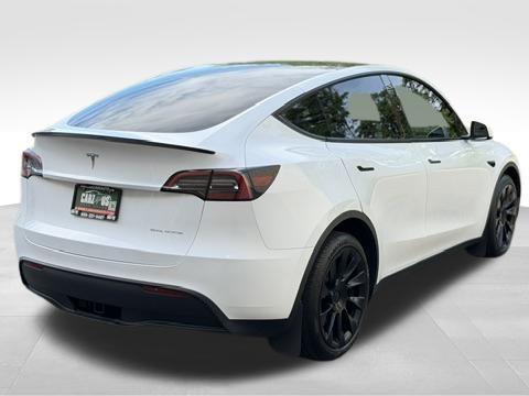 White 2024 Tesla Model Y Long Range Dual Motor All-Wheel Drive