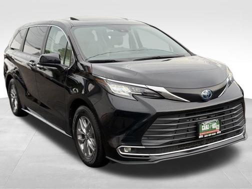 2023 Toyota Sienna XLE 7 Passenger