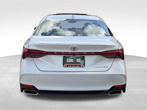Pearl 2019 Toyota Avalon Limited