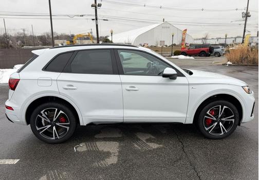 2025 Audi Q5 45 S line Premium Plus