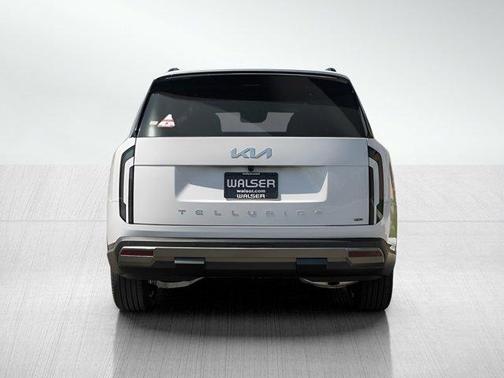 Glacial White Pearl 2027 Kia Telluride S
